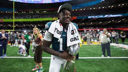 A.J. Brown’s Ecstatic Reaction to Receiving Eagles’ Super Bowl Ring Catches Attention