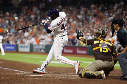 Astros Awaiting News on Yordan Alvarez Injury: ‘Did Not Look Good’