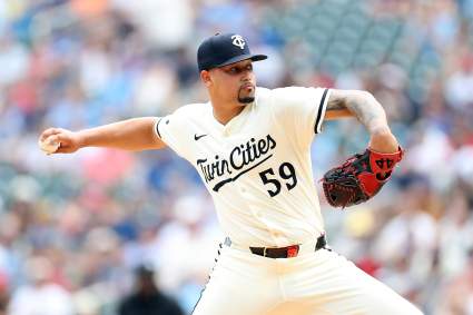 Phillies Manager Rob Thomson Sends Strong Message on Jhoan Duran After First Blown Save