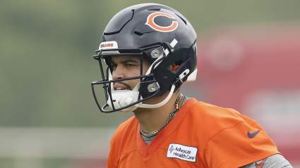 All-Pro Linebacker Speaks Out On ‘Loaded’ Bears Offense