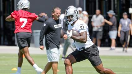 Raiders RB Rips Former Team Following Blockbuster Trade