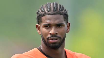 Browns Latest Signing Tabbed ‘Bad News’ for Shedeur Sanders