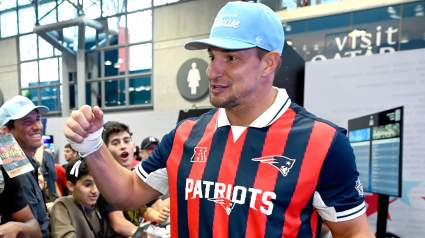 Gronkowski Reveals What Patriots’ Mike Vrabel ‘Has to Do’