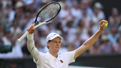 Jannik Sinner Reacts to Wimbledon Win Over Carlos Alcaraz