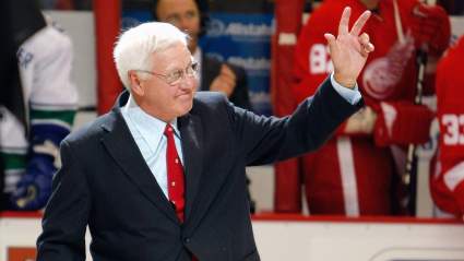 Hockey World Mourns Loss of Detroit Red Wings Legend at 93