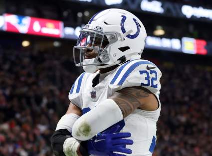 Saints Move Quickly to Replace Mathieu, Sign Safety Julian Blackmon