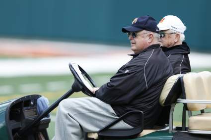 Bengals’ Owner on Hendrickson: “Not So Easy” to Deal With