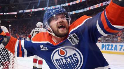 Bruins on Verge of Acquiring $8 Million Forward: Insider