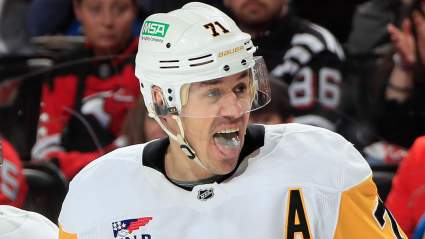 Future Hall of Famer Pressed to Choose Final Cup Chase Over Team Loyalty