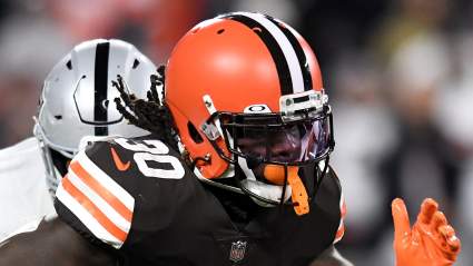 Ex-Browns RB Signs With AFC North Rival