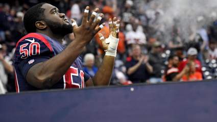 Broncos Sign 6’1″ 296-Pound Defensive Tackle & Cut Rookie Linebacker