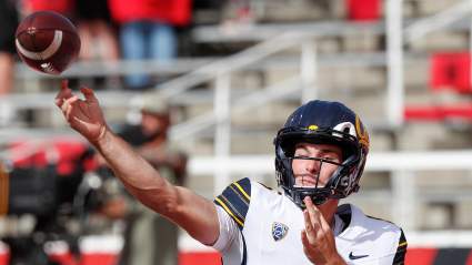 Raiders Projected to Land 6-Foot-5 QB With ‘Huge Arm’ to Replace Geno Smith