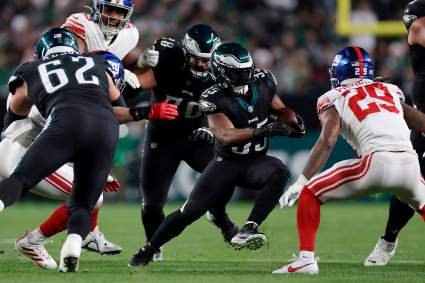 Former Eagles RB Linked to Possible Comeback With AFC North Team