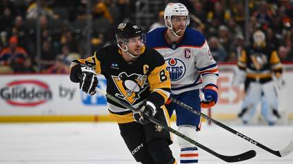 Connor McDavid Sums Up Sidney Crosby With 2 Words