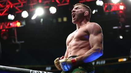 Dricus Du Plessis Issues Warning to Khamzat Chimaev Ahead of UFC 319 Clash