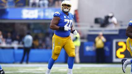 Chargers Sign Veteran Offensive Lineman After Crushing Rashawn Slater Injury