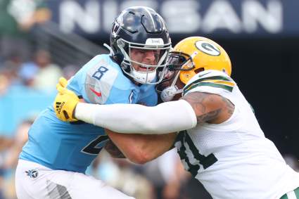 Titans Linked to $77 Million Defensive End as Free Agency Heats Up