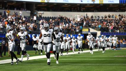 Ex-Raiders Training Camp Favorite Signs With AFC West Rival