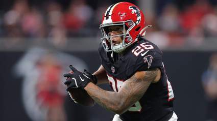 Cowboys Predicted to Target 1,000-Yard, 12-TD Running Back in Free Agency