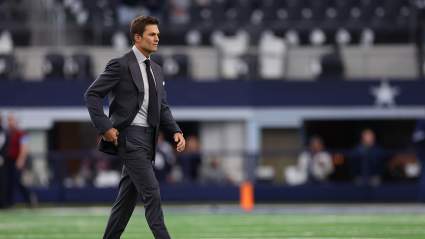 Tom Brady’s Conversation With Raiders Rookie Catches Attention at Training Camp