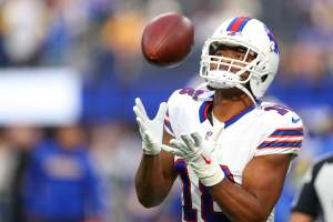 Amari Cooper, with the Buffalo Bills, attempts to catch a ball in December 2024.