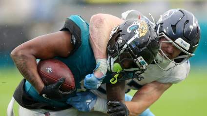 Hunting RB Trade, Browns Could Pursue $19M Rusher With Two 1,000-Yard Seasons