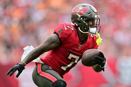 Buccaneers Receive Concerning Update on Bucky Irving’s Injury Status