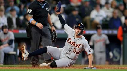 Recently Waived Tigers Utilityman Lands with NL Team