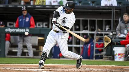 Former Astros Catcher Lands With AL West Rival
