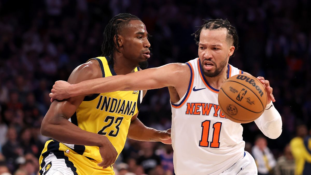 Jalen Brunson #11 of the New York Knicks in action against the Indiana Pacers.