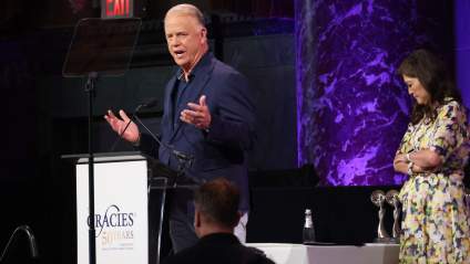 Legendary QB Boomer Esiason Takes Shot at Bengals Over Ring of Honor Weekend