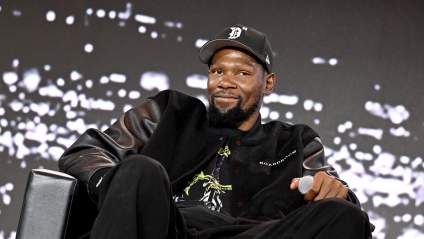 Rockets Urged To Pair Durant With Former MVP After Latest News