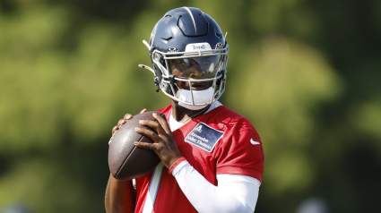 NFL Insider Drops Head-Turning Year 1 Possibility For Cam Ward, Titans