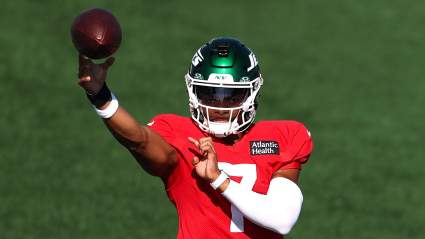 Jets’ Passing Game ‘Ineffective’ In First Live Scrimmage