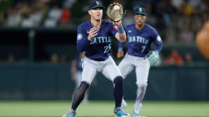 Rangers Promote Infielder Who Was Recently Released by AL West Rival