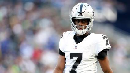 Raiders Predicted to Add Elite OT Who Can Protect Geno Smith