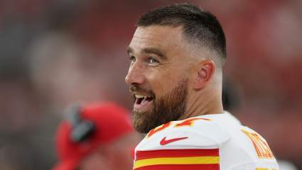 Travis Kelce’s Behavior on Chiefs’ Sideline Turns Heads