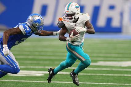 Bills Urged to Sign Veteran Cornerback Recently Released by AFC East Rival