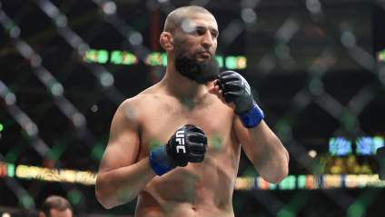 Khamzat Chimaev Dominates Dricus du Plessis at UFC 319
