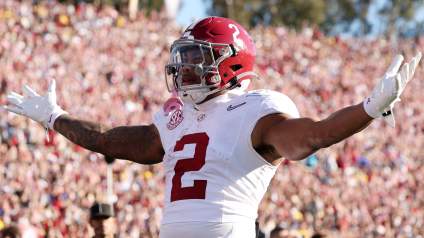 Buccaneers Sign Former 1,000-Yard Dual-Threat RB Amid Injuries: Report