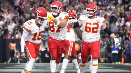 Bears’ Joe Thuney Sends Message on Travis Kelce-Taylor Swift Engagement