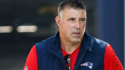 Patriots Coach Mike Vrabel Breaks Silence on Parsons, McLaurin Potential Trades