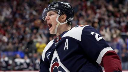 Avalanche Superstar Finally Poised to Snag Elusive Hardware