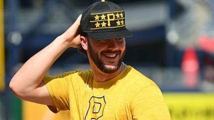 Red Sox Jaw-Dropping Lefty Pitching Prospect Faces Paul Skenes in MLB Debut