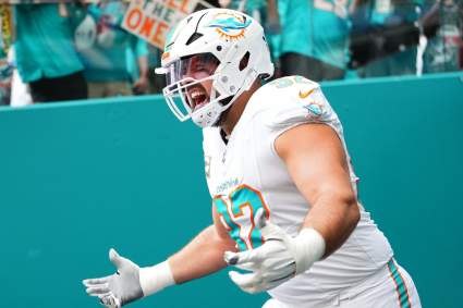 Miami Dolphins Extend Defensive Tackle Zach Sieler