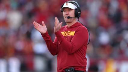 Huge Surprise: Freshman Wins Starting Wide Receiver Job For USC Trojans