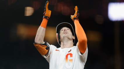 Fan Favorite Outfielder Hints at Return to San Francisco Giants