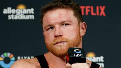 Canelo Alvarez Gets Clear Message to Floyd Mayweather Jr. After Crawford Debacle