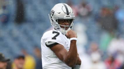 Raiders’ Devin White Issues Bold Statement About Geno Smith