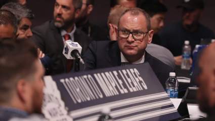 Maple Leafs Coach Praises GM For Offseason Moves